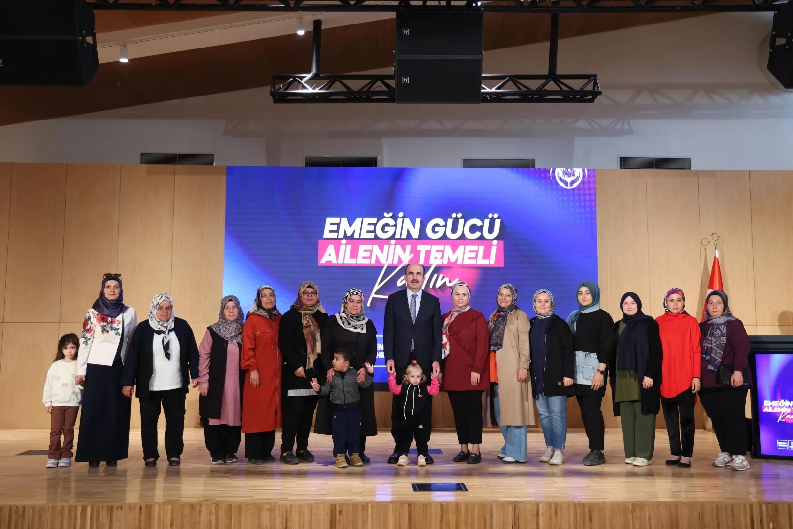 Konyalı kadınlara 