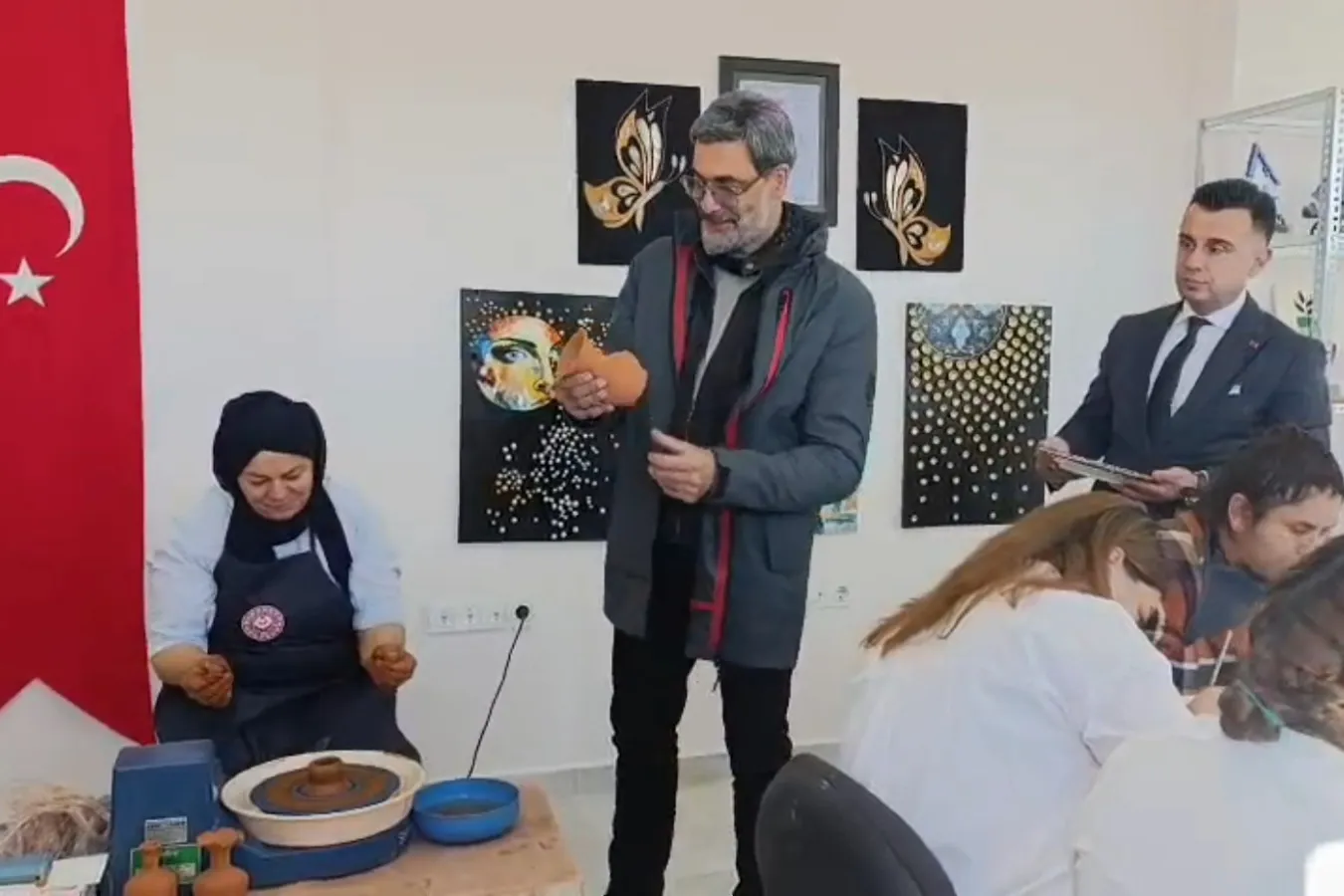 Sanatçı Uğur Işılak’tan Erzurum